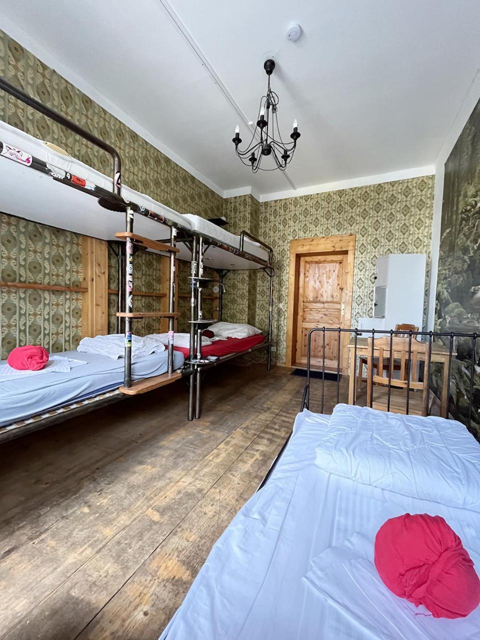 Homeplanet Hostel Leipzig Buitenkant foto