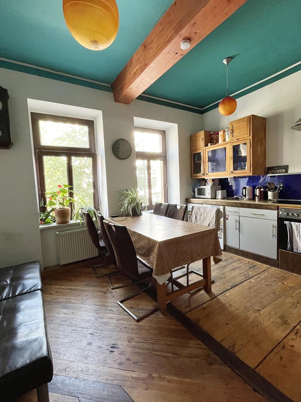 Homeplanet Hostel Leipzig Buitenkant foto