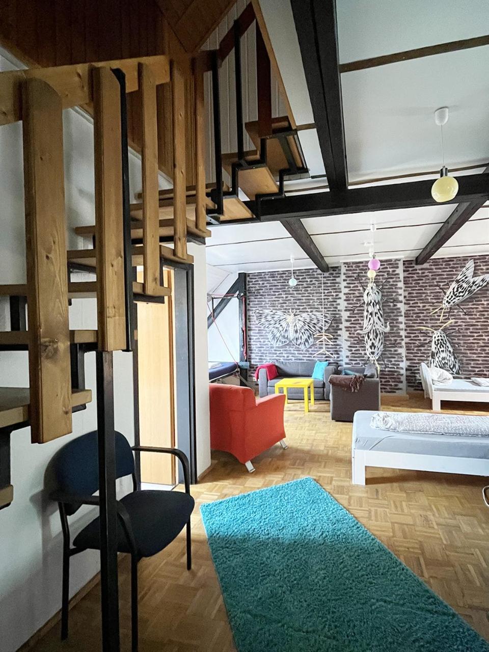 Homeplanet Hostel Leipzig Buitenkant foto
