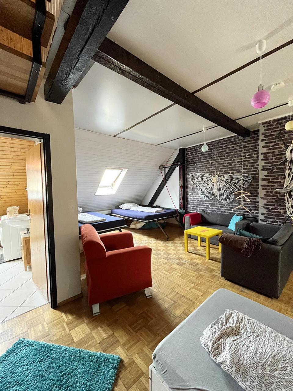 Homeplanet Hostel Leipzig Buitenkant foto