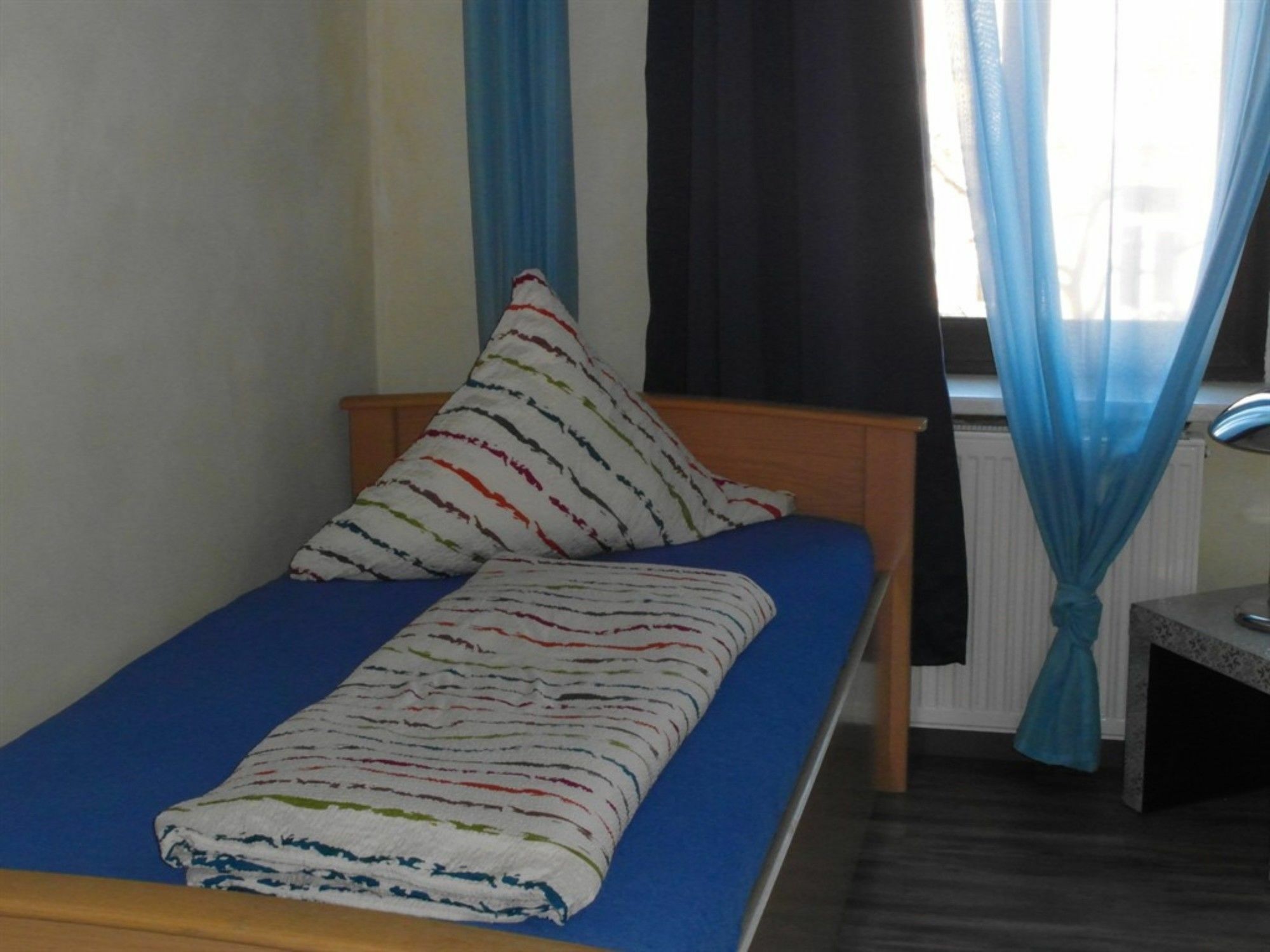 Homeplanet Hostel Leipzig Buitenkant foto